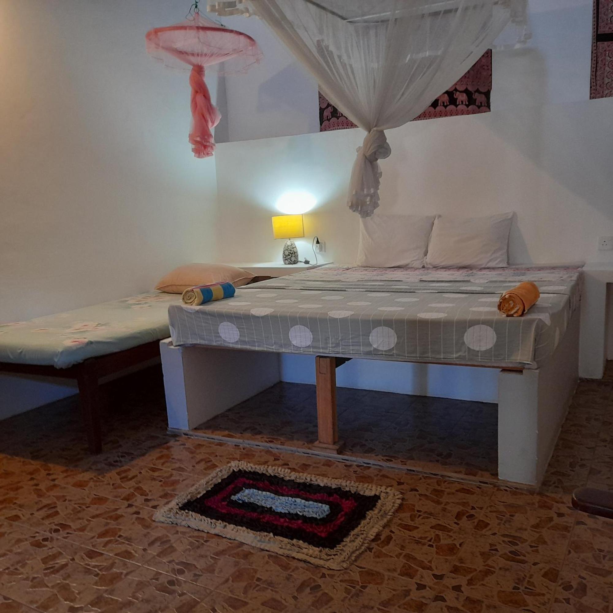 Shoba Traveller'S Tree Homes Stay Гале Екстериор снимка